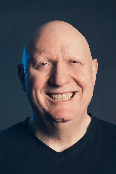 Christoph H. ist ein männliches Actors Model mit blauen Augen und Glatzeen Haaren aus Stuttgart