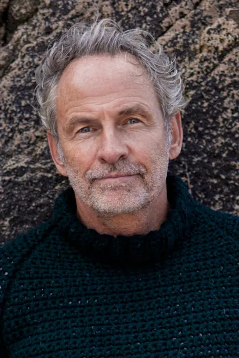 Ingo M. ist ein männliches Best Ager Model mit blauen Augen und gräulichen Haaren aus München
