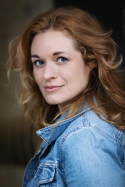 Madeleine K. ist ein weibliches Actors Model mit blauen Augen und rot-blonden Haaren aus Köln