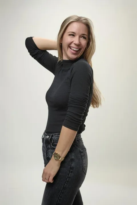 8. Bild von Selina S. aus seiner Sedcard