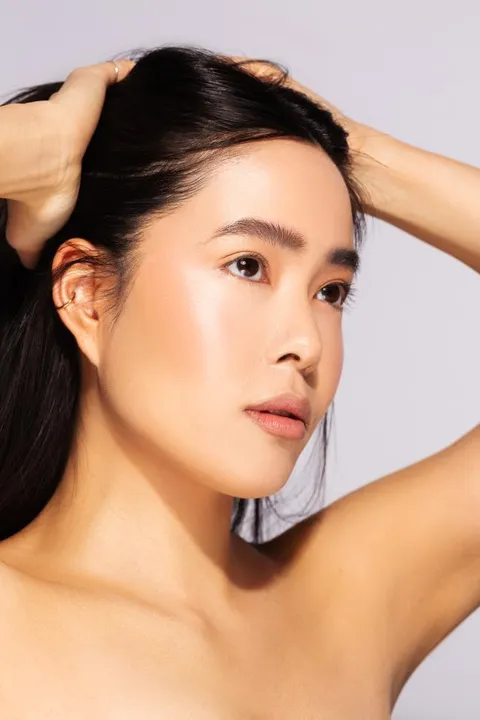 11. Bild von Thuy An T. aus seiner Sedcard