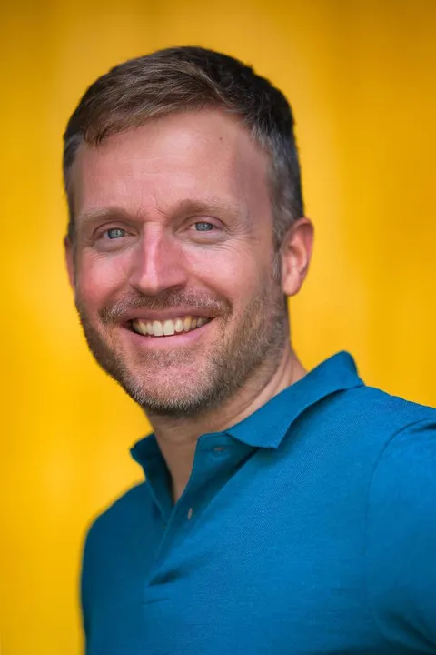 Franz S. ist ein männliches Actors Model mit blauen Augen und dunkelblonden Haaren aus München