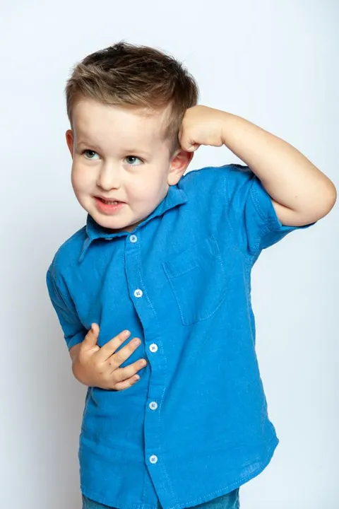 Paul  T. ist ein männliches People Model mit blau-grünen Augen und braunen Haaren aus Stuttgart