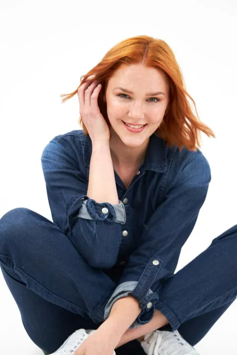 5. Bild von Viktoria V. aus seiner Sedcard