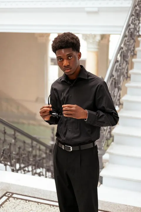 7. Bild von Enock E. aus seiner Sedcard