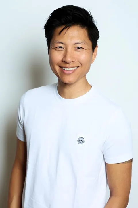 12. Bild von Ji Ho J. aus seiner Sedcard