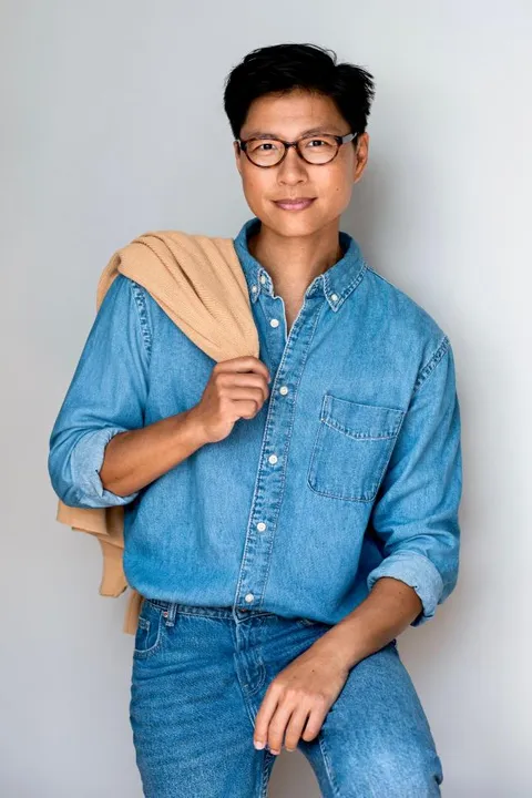 3. Bild von Ji Ho J. aus seiner Sedcard