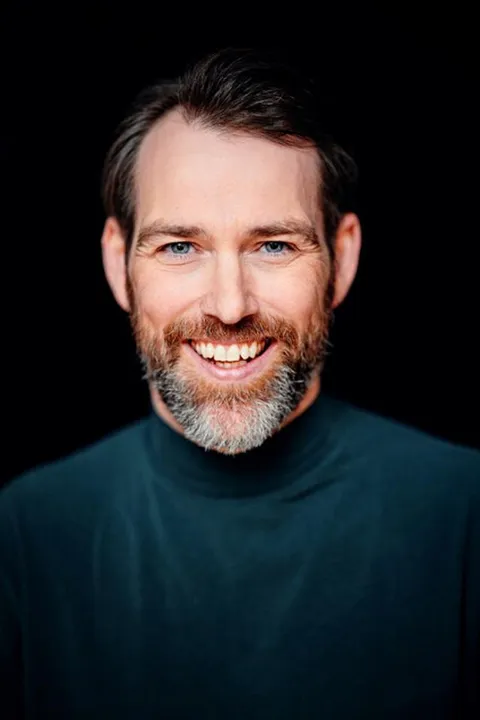Andy A. ist ein männliches Best Ager Model mit blauen Augen und dunkelblonden Haaren aus Stuttgart