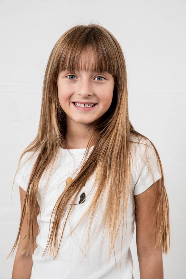 Natalie B. ist ein weibliches People Model mit blauen Augen und dunkelblonden Haaren aus Stuttgart