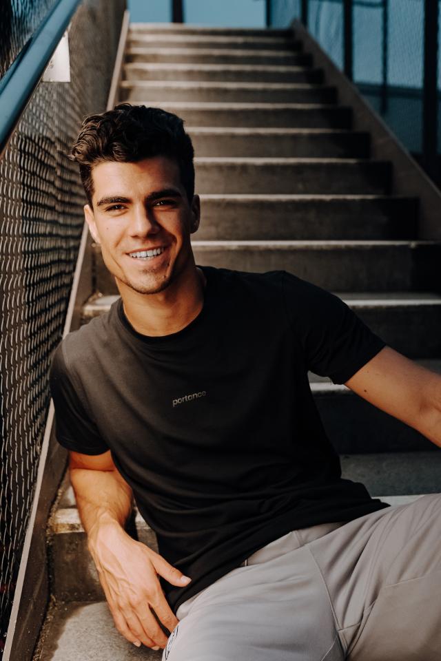 3. Bild von Marius M. aus seiner Sedcard