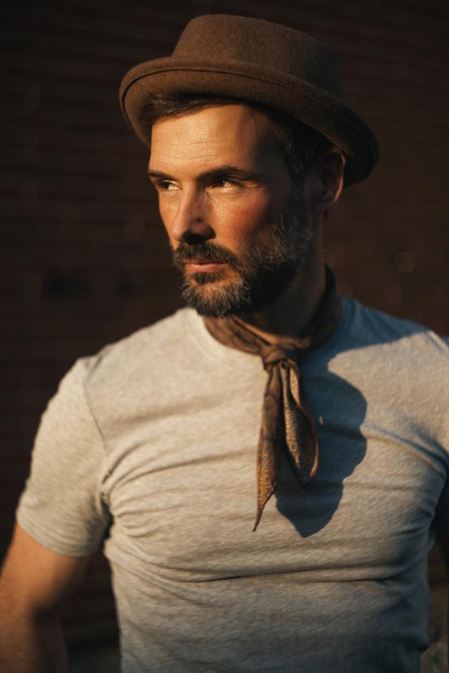 Männliches Model aus unserer Mainboard Kategorie