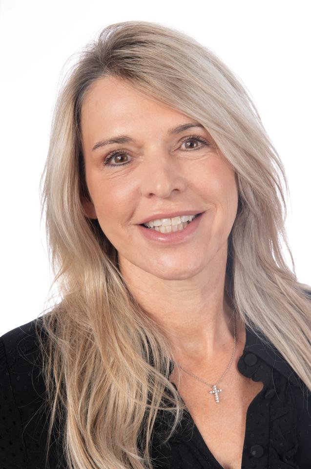 Sylke C. ist ein weibliches People Model mit braunen Augen und blonden Haaren aus Stuttgart