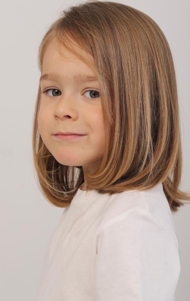 Leano D. ist ein männliches People Model mit grün-blauen Augen und dunkelblonden Haaren aus Bodensee