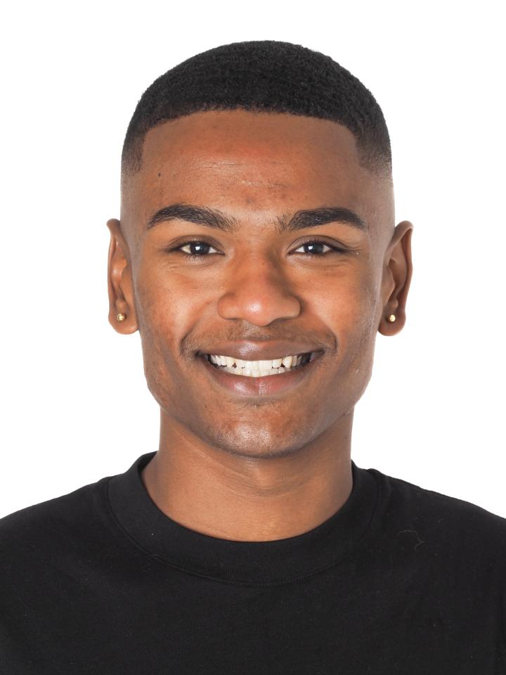 Joao Victor M. ist ein männliches People Model mit braunen Augen und schwarzen Haaren aus Stuttgart