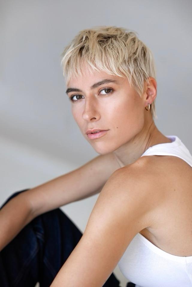 9. Bild von Elisa E. aus seiner Sedcard