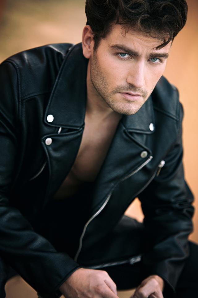 16. Bild von Leon L. aus seiner Sedcard