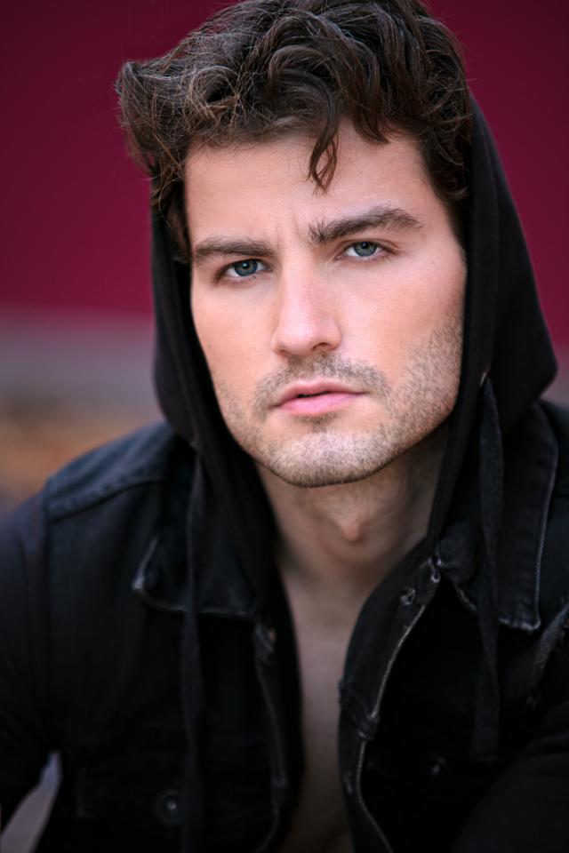 15. Bild von Leon L. aus seiner Sedcard