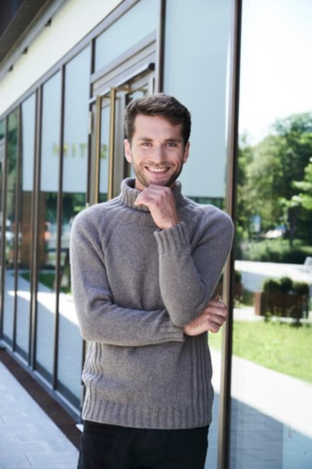 8. Bild von Jacob J. aus seiner Sedcard