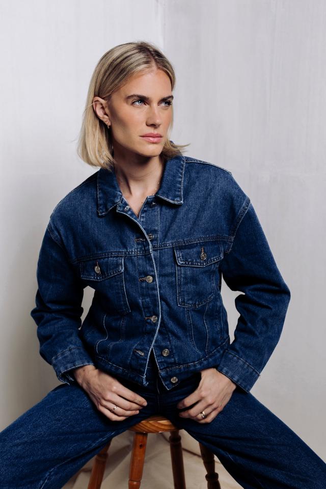 5. Bild von Farina F. aus seiner Sedcard