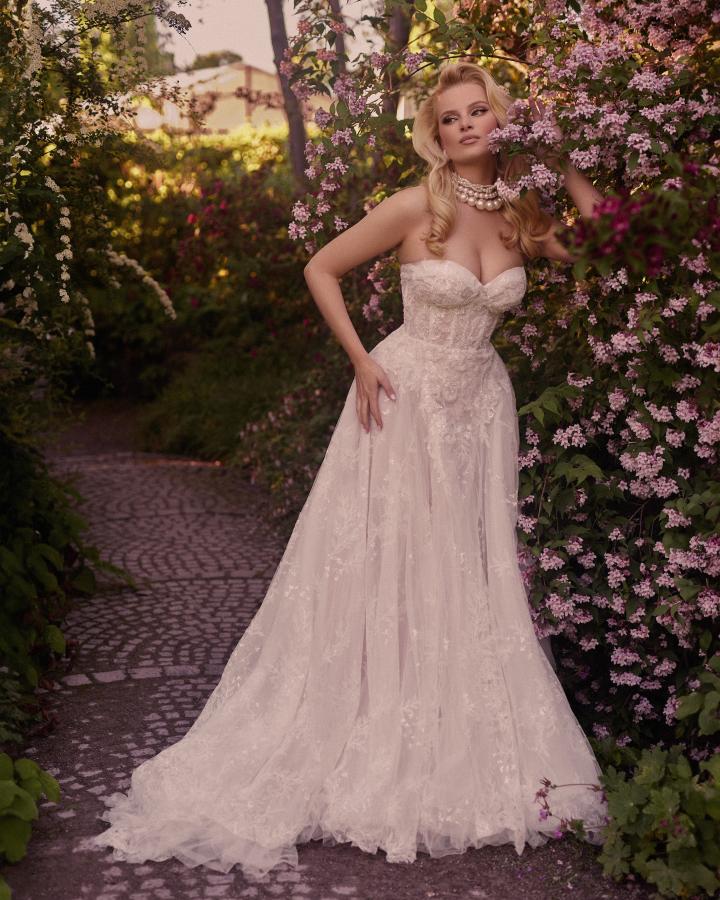 16. Bild von Franziska F. aus seiner Sedcard