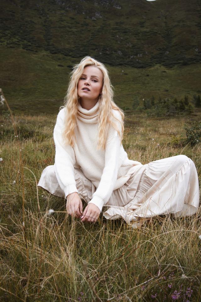 4. Bild von Franziska F. aus seiner Sedcard