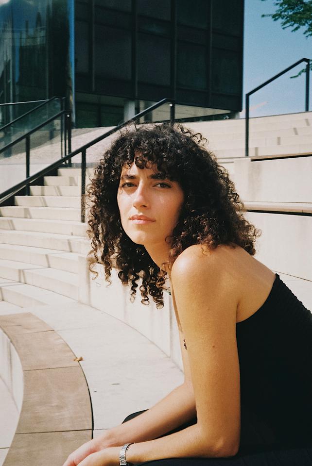 2. Bild von Marie M. aus seiner Sedcard