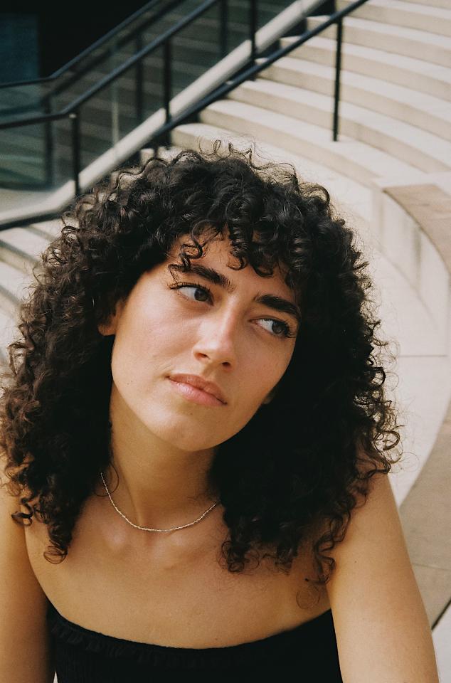 5. Bild von Marie M. aus seiner Sedcard