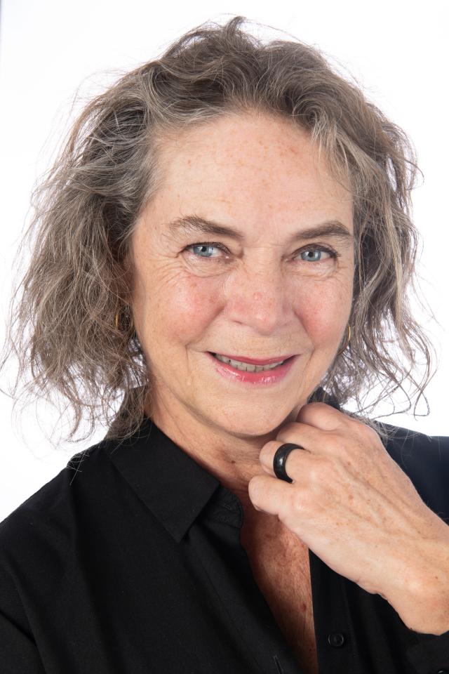 Cornelia F. ist ein weibliches People Model mit blauen Augen und hellbraunen Haaren aus Stuttgart