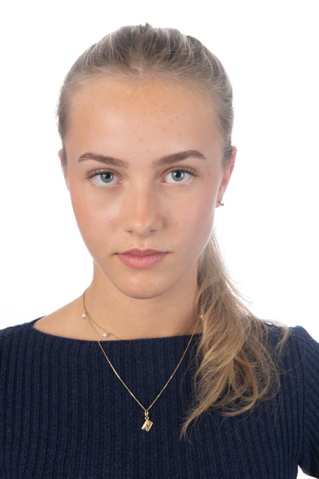 2. Bild von Vivien V. aus seiner Sedcard