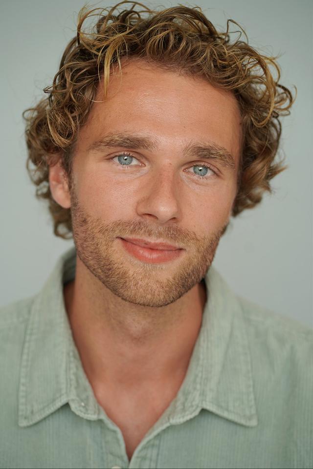 Matthias W. ist ein männliches Actors Model mit blauen Augen und blonden Haaren aus Köln