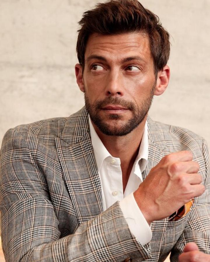 4. Bild von Jan J. aus seiner Sedcard