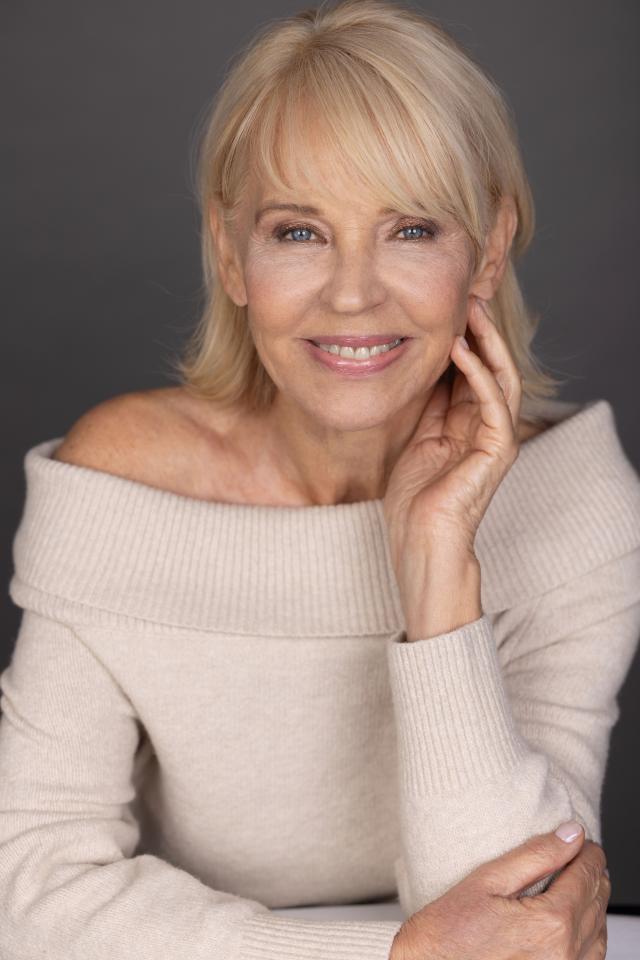 Claudia D. ist ein weibliches Fashion Model mit blauen Augen und blonden Haaren aus Stuttgart