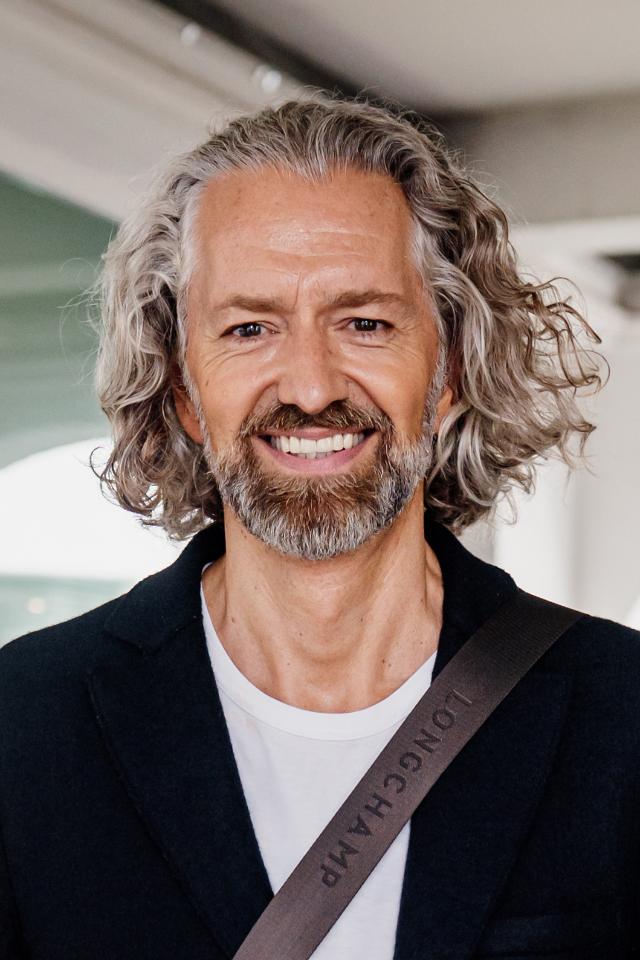 Achim H. ist ein männliches Best Ager Model mit braunen Augen und grauen Haaren aus Mannheim