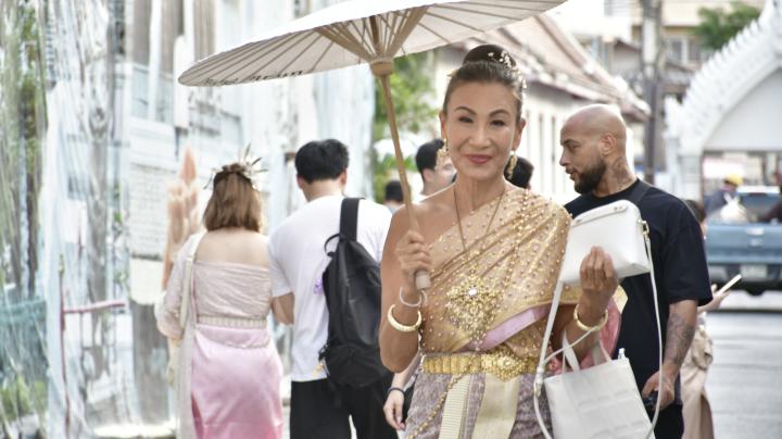 14. Bild von Adilbish  A. aus seiner Sedcard