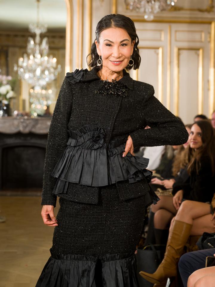 5. Bild von Adilbish  A. aus seiner Sedcard