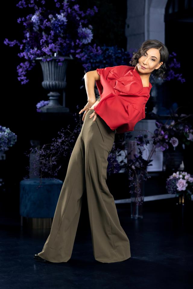 9. Bild von Adilbish  A. aus seiner Sedcard