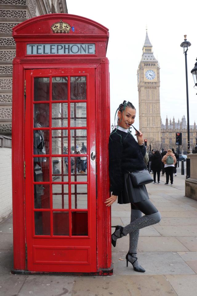 22. Bild von Adilbish  A. aus seiner Sedcard