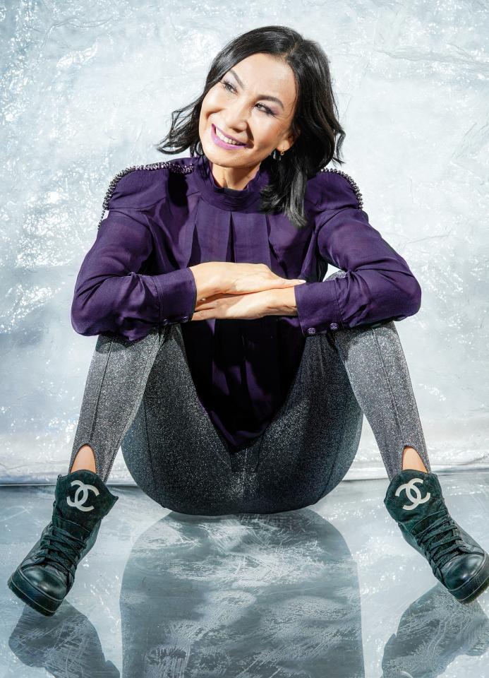 6. Bild von Adilbish  A. aus seiner Sedcard