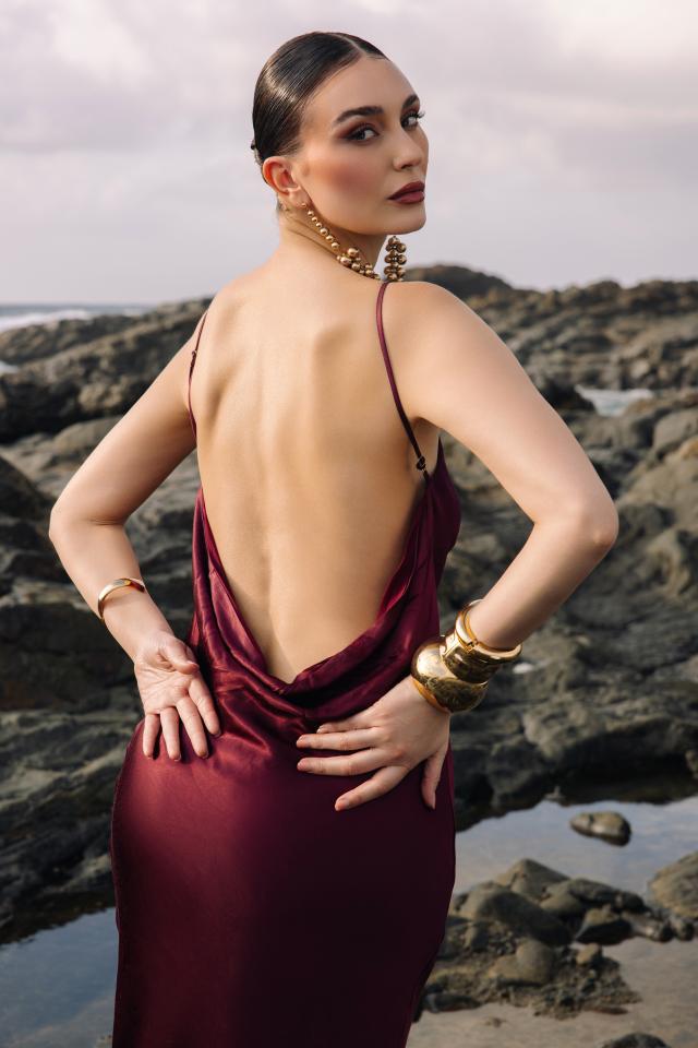 8. Bild von Violeta V. aus seiner Sedcard