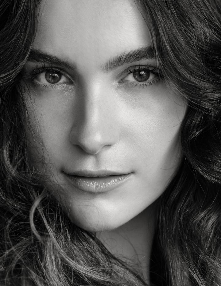 8. Bild von Emely E. aus seiner Sedcard