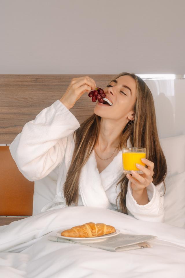 7. Bild von Elisa E. aus seiner Sedcard