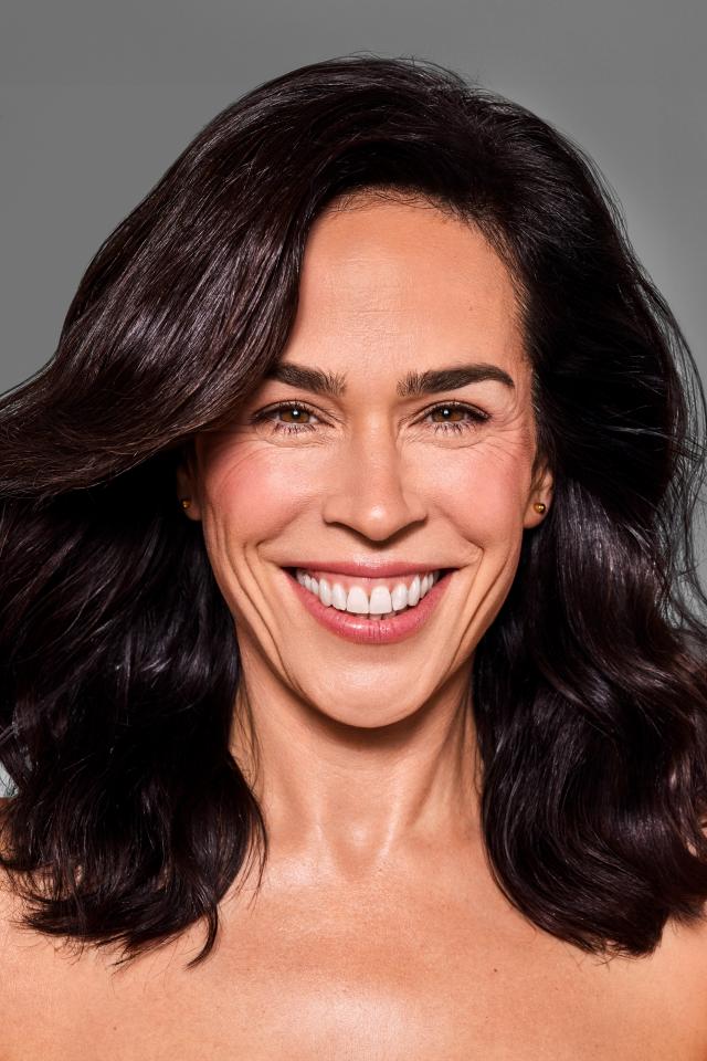 1. Bild von Julia J. aus seiner Sedcard