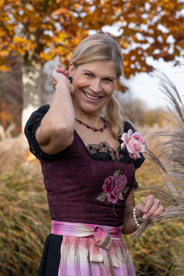 3. Bild von Monika M. aus seiner Sedcard